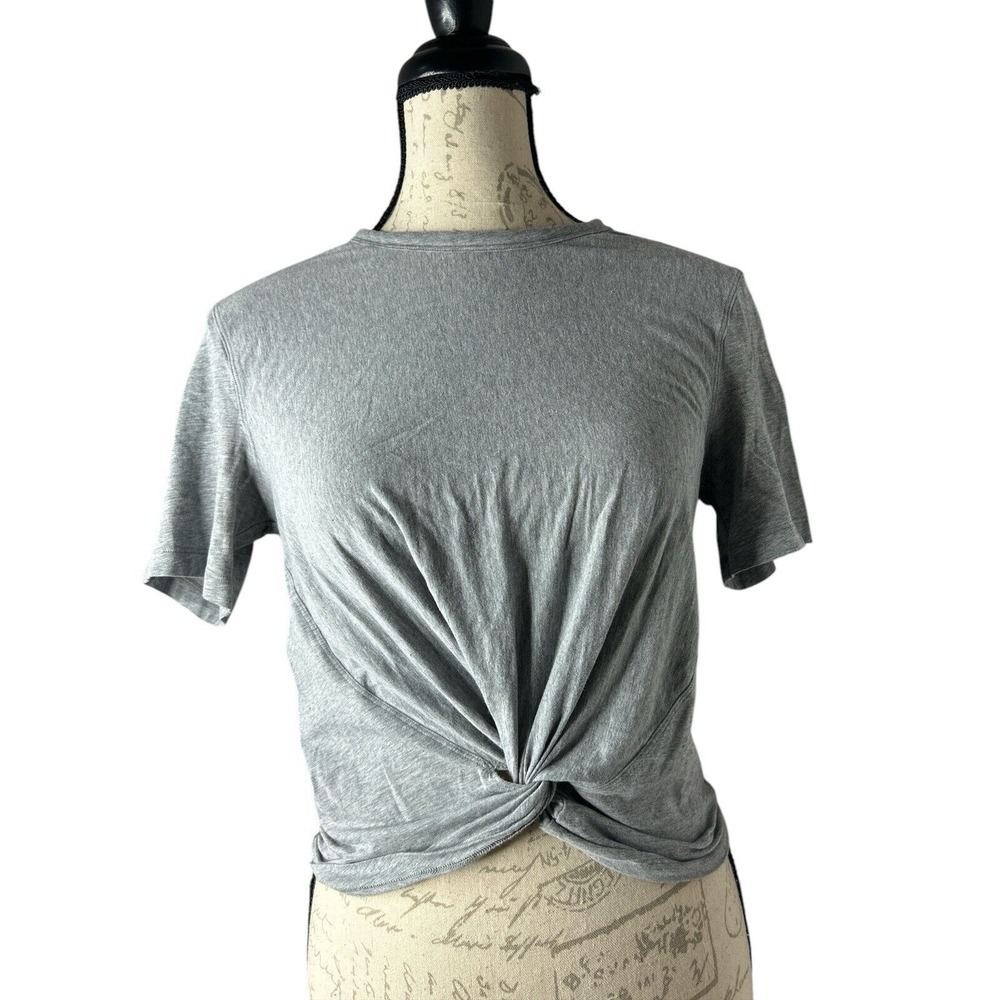 Lululemon Women Top Medium Gray Crescent Cropped T-Shirt Short Sleeve Front Knot